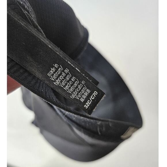 Victoria Secret Sport Black Mesh Sweetheart Neckline Lightly Sports Bra 32C - Picture 4 of 4